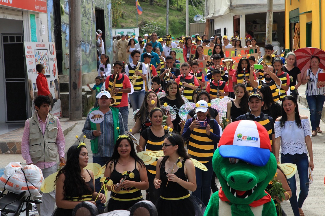 FIESTA ABEJIL EN OPORAPA 5