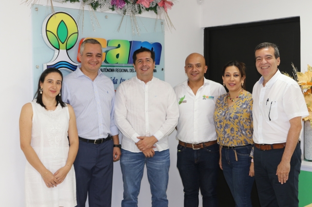 POSESIONADO NUEVO DIRECTOR DE LA CAM 5